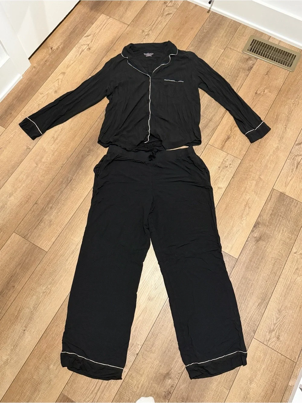 Victoria’s Secret SoSoft™ Modal Long Pajama Set; Black Pajama Set; Large; Sleep